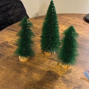 Green Miniature Holiday Trees Set